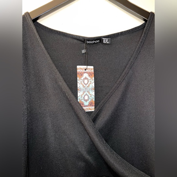 Boohoo plus wrap short sleeved bodysuit, size 16, black, NWT - Picture 7 of 15